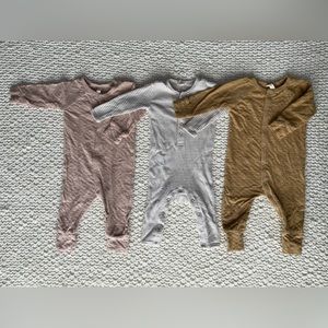 Quincy mae jumpsuit bundle 0/3 and 3/6m